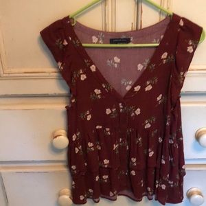 cute American Eagle blouse- good condition